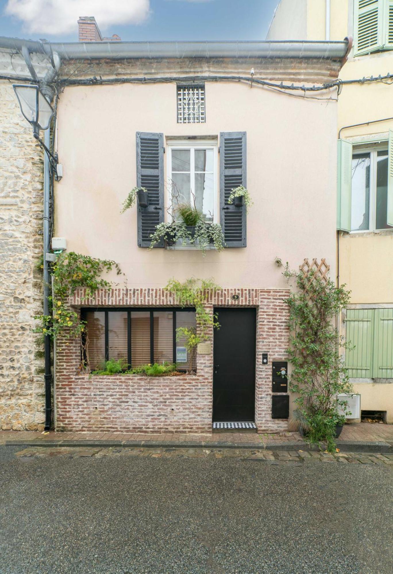 Grande Maison Cusset - Maison De Ville - 3 Chambres المظهر الخارجي الصورة